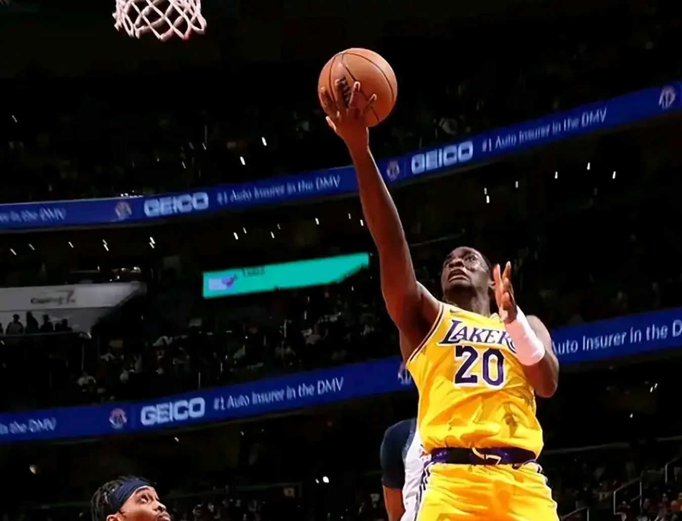 乐鱼体育关于今晨NBA常规赛焦点战；上海久事手感冰凉；赛场秩序良好；医务组通报恢复的信息